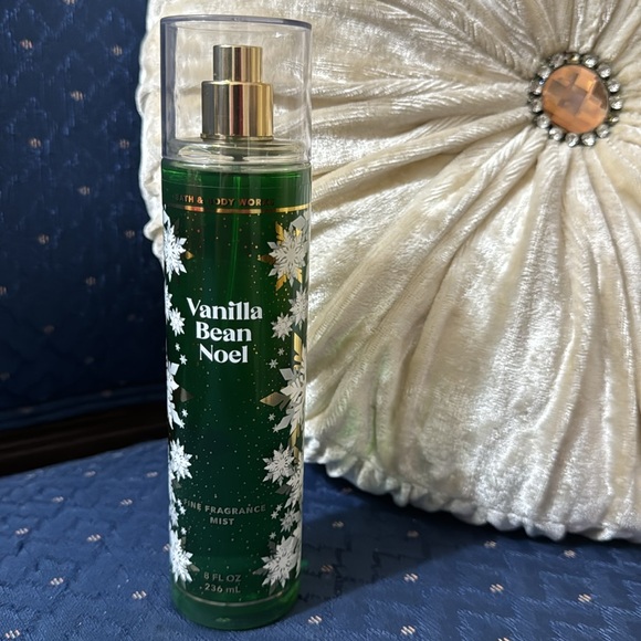 BATH & BODY WORKS SET. . . VANILLA BRAN NOEL SCENT - Picture 3 of 6